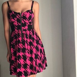 Material girl pink and black sun dress. 💋🎧🎀